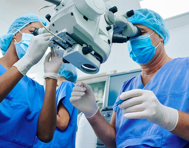 Más de 12 años de experiencia comprometidos con una atención oftalmológica de excelencia, las Cirugías Oftalmológicas que nuestros pacientes necesiten